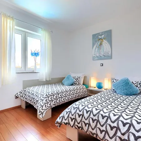 Holiday home Vesna By Interhome